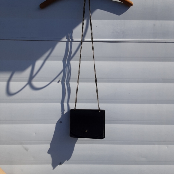 Madewell Handbags - Madewell The Chain Crossbody leather  bag 